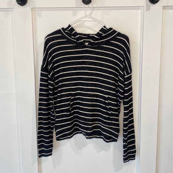 AMERICAN EAGLE lightweight hooded pullover - Picture 1 of 8